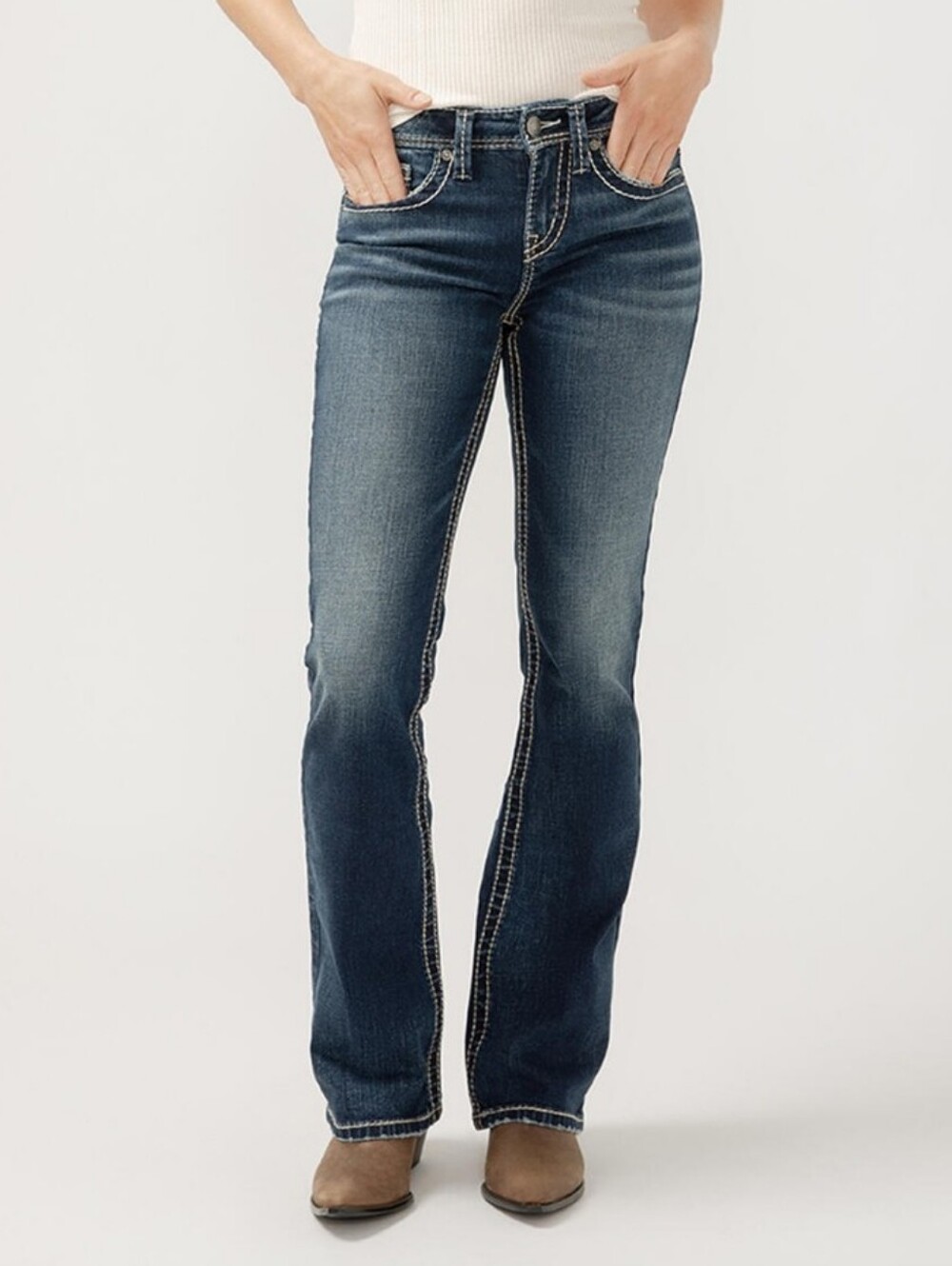 Silver Jeans Suki Bootcut Blue Wash Size 33 Western Rodeo Coastal Cowgirl Y2K